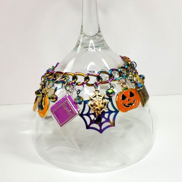 Halloween Charm Bracelet, Pumpkins, Ghost, Spider Webs, Cat - Picture 7 of 10